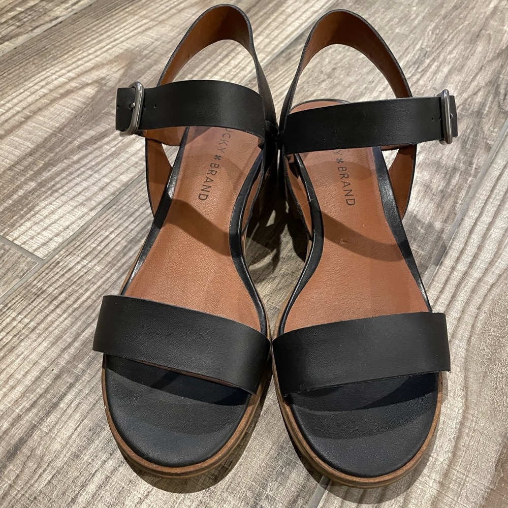 Lucky brand low heel black sandals. Leather. Size 7